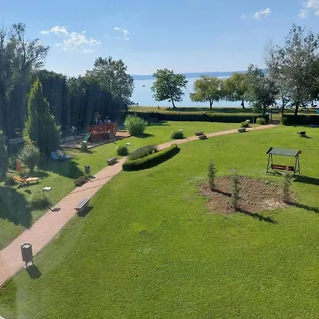 Apartment Lakeside 2